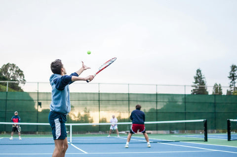 Migliorare le performance sportive con il sonno: il ruolo del riposo per il recupero muscolare