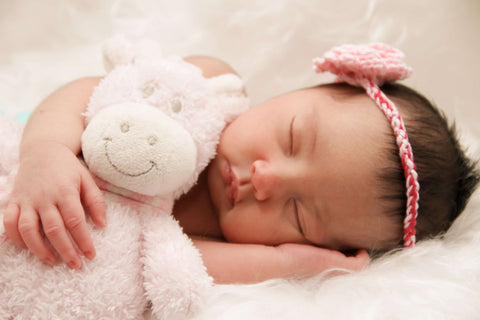 Cuscino neonato: quando è bene iniziare ad usarlo